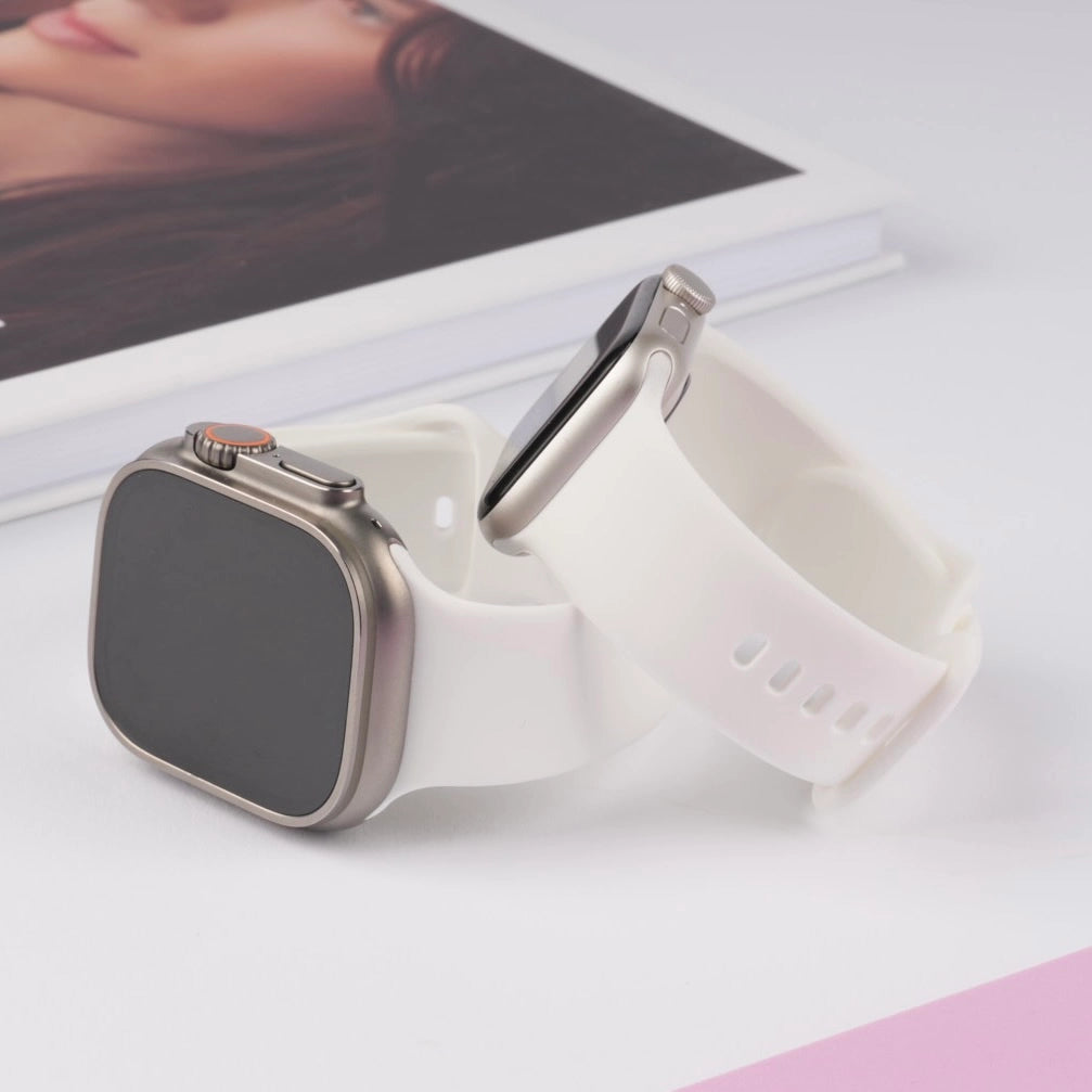 Apple Watch Ultra und SE mit Armband #farbe_weiß