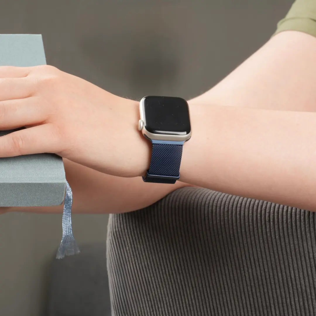 Apple Watch milanaise Armband in Midnight Blau #farbe_Midnight Blau