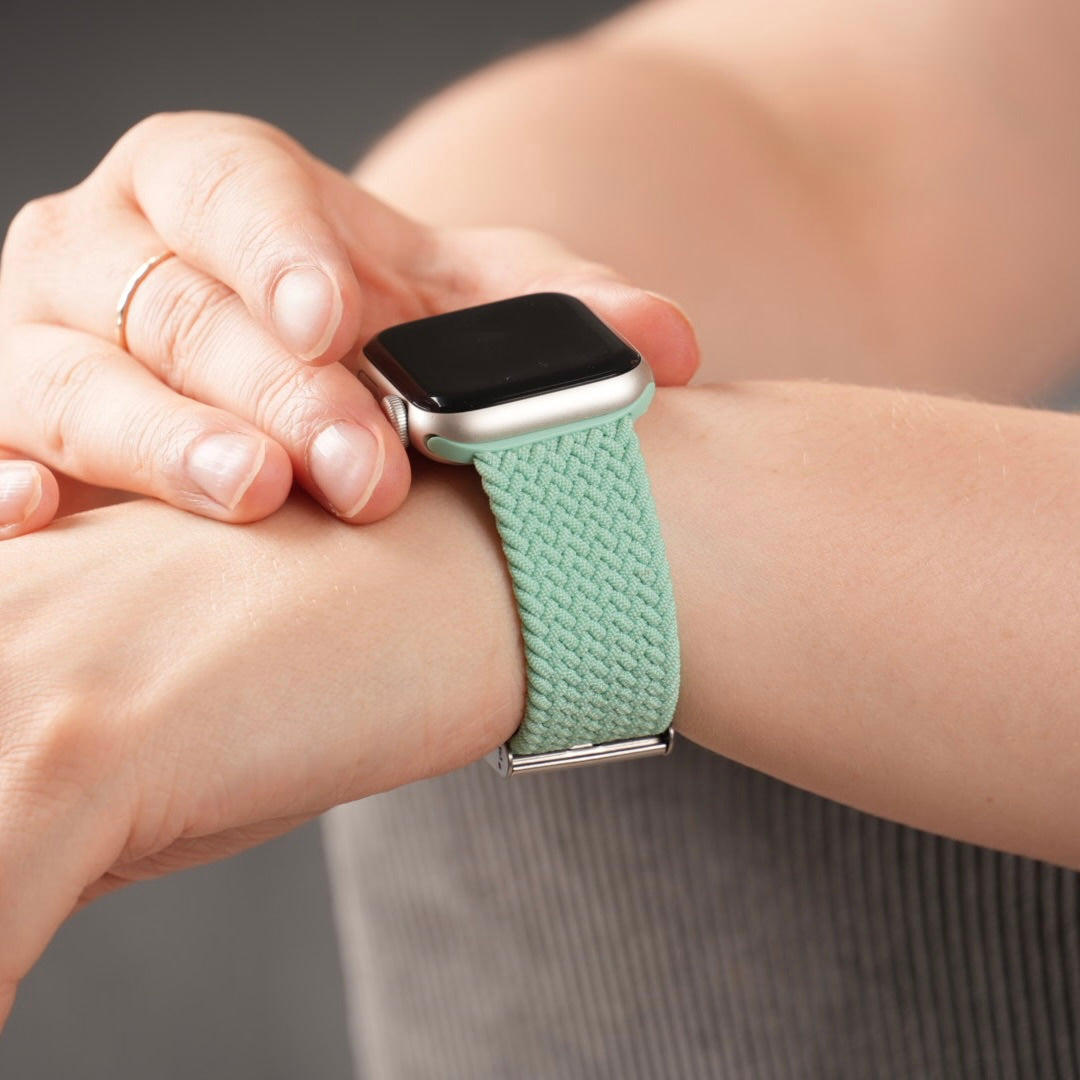 Sportliches Breband Flexbraid Armband in frischem Hellgrün für Apple Watch #farbe_hellgrün