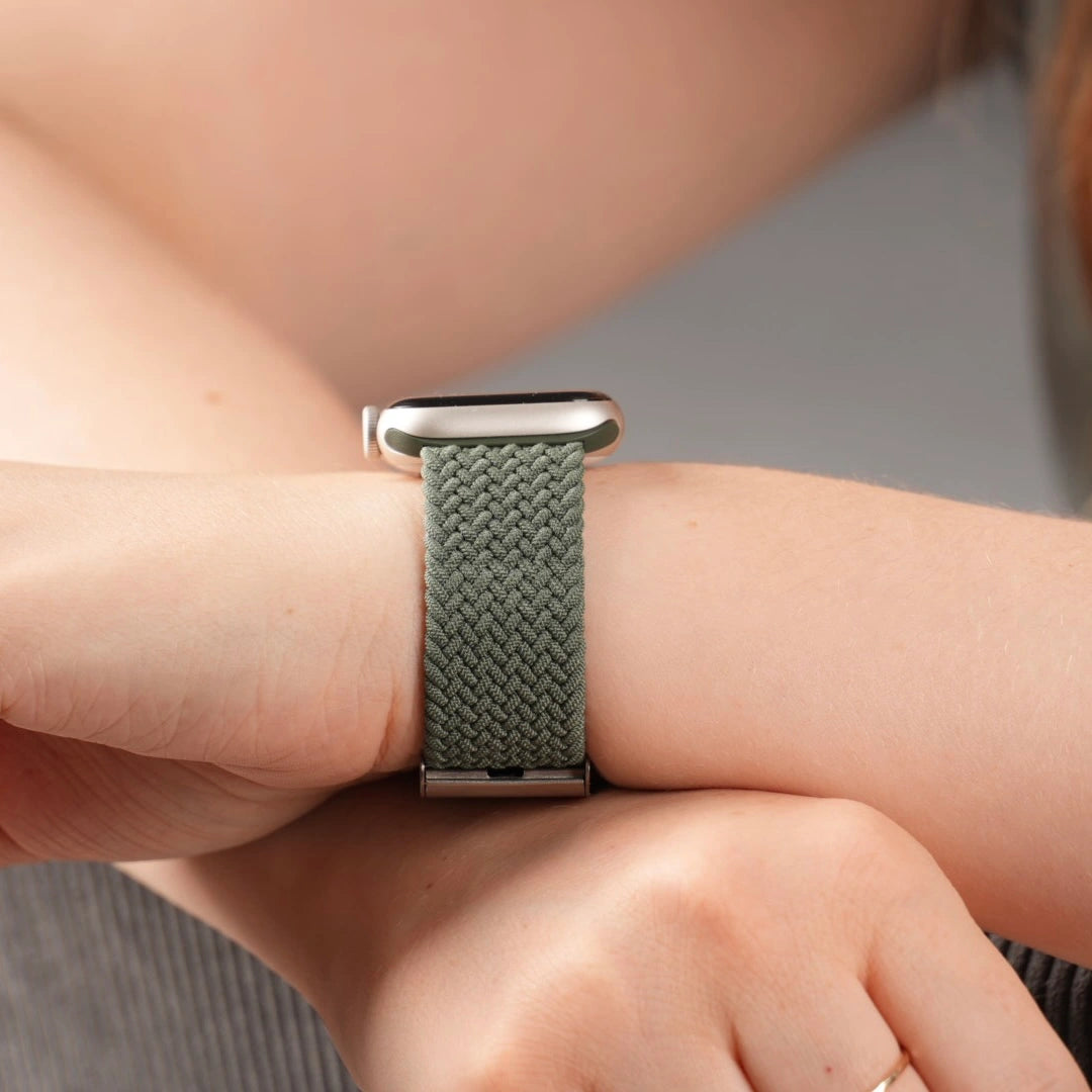 Breband geflochtenes Nylonarmband Flexbraid in Dunkelgrün für Apple Watch #farbe_dunkelgrün