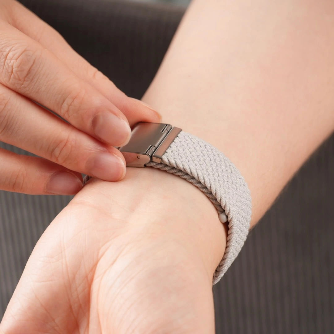 Sportliches Flexbraid Nylonarmband von Breband in Grau für Apple Watch #farbe_grau
