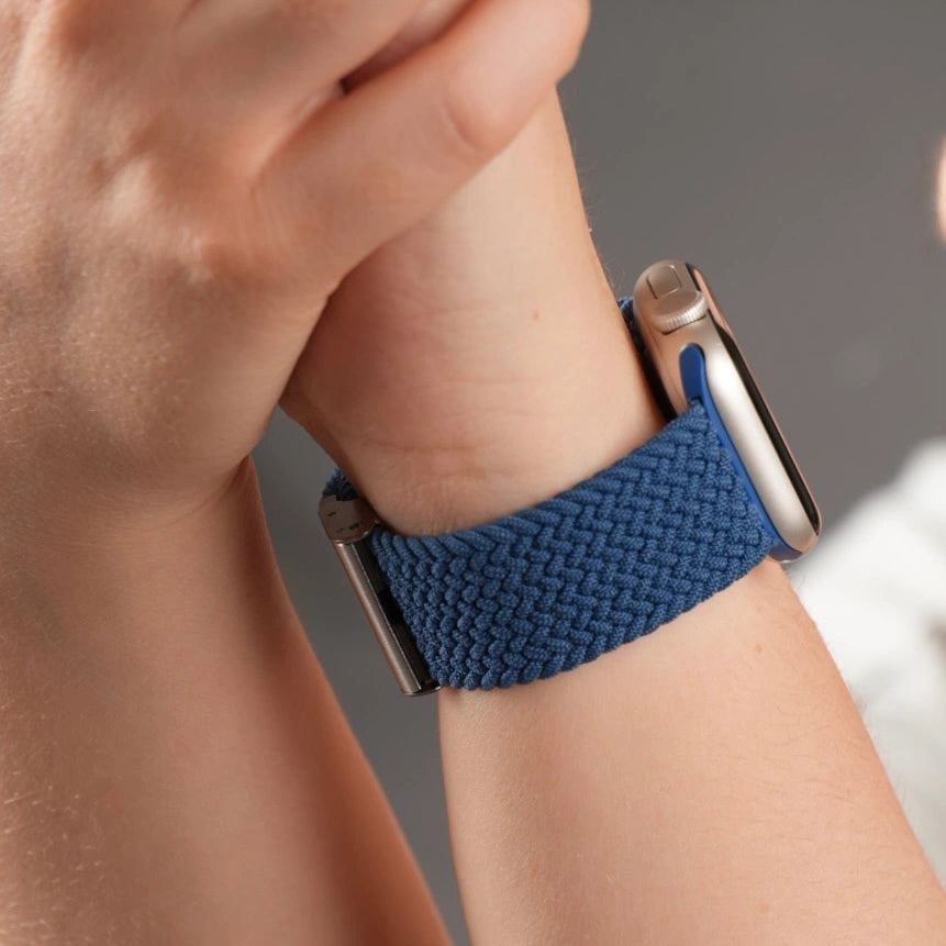 Sportliches Flexbraid Nylonarmband von Breband in Marineblau für Apple Watch #farbe_marineblau