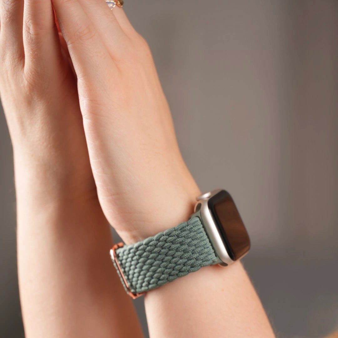 Breband bequemes geflochtenes Apple Watch Armband in frischem Lindgrün #farbe_lindgrün