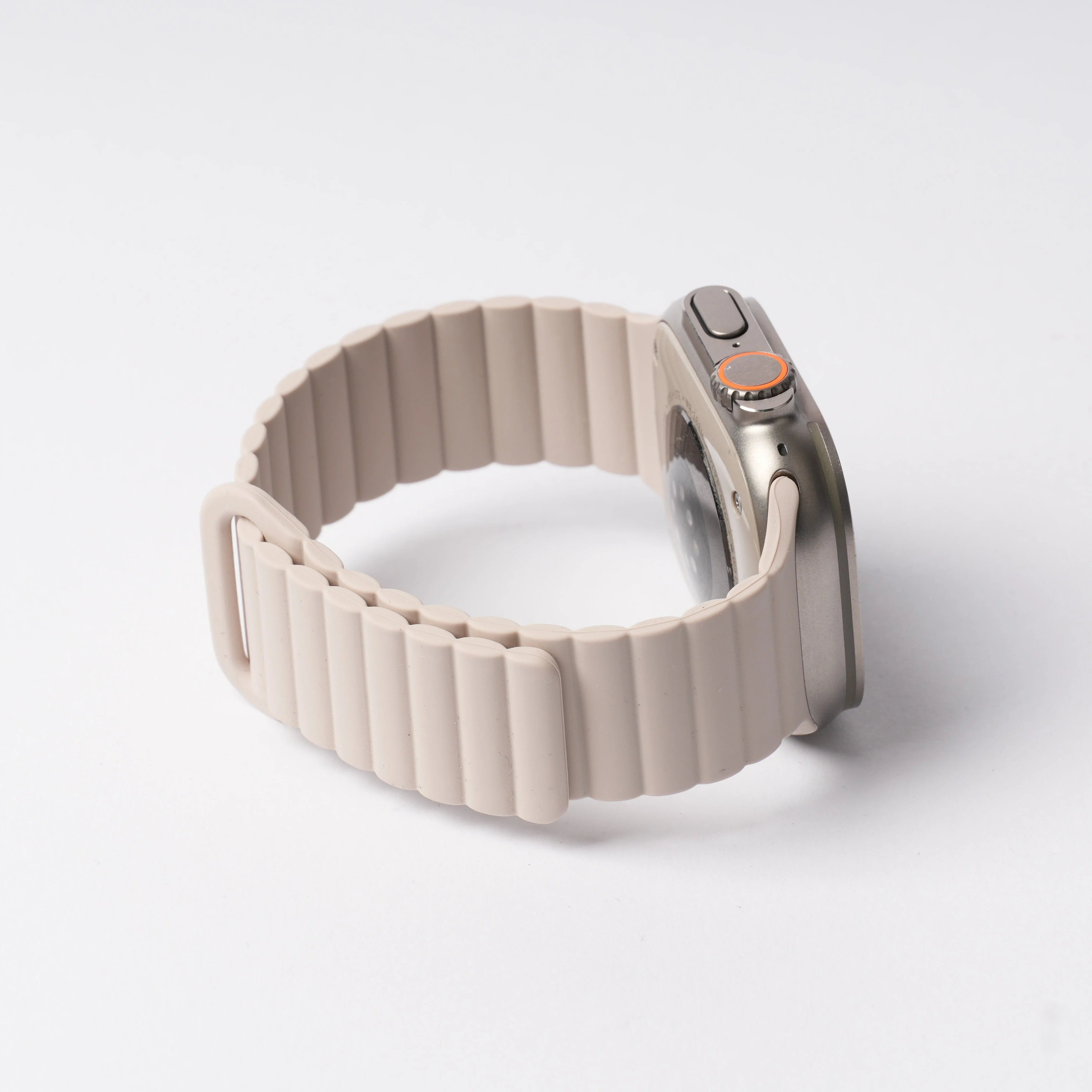 Sportliches Breband Silikon Loop Armband Beige für Apple Watch #farbe_Sand
