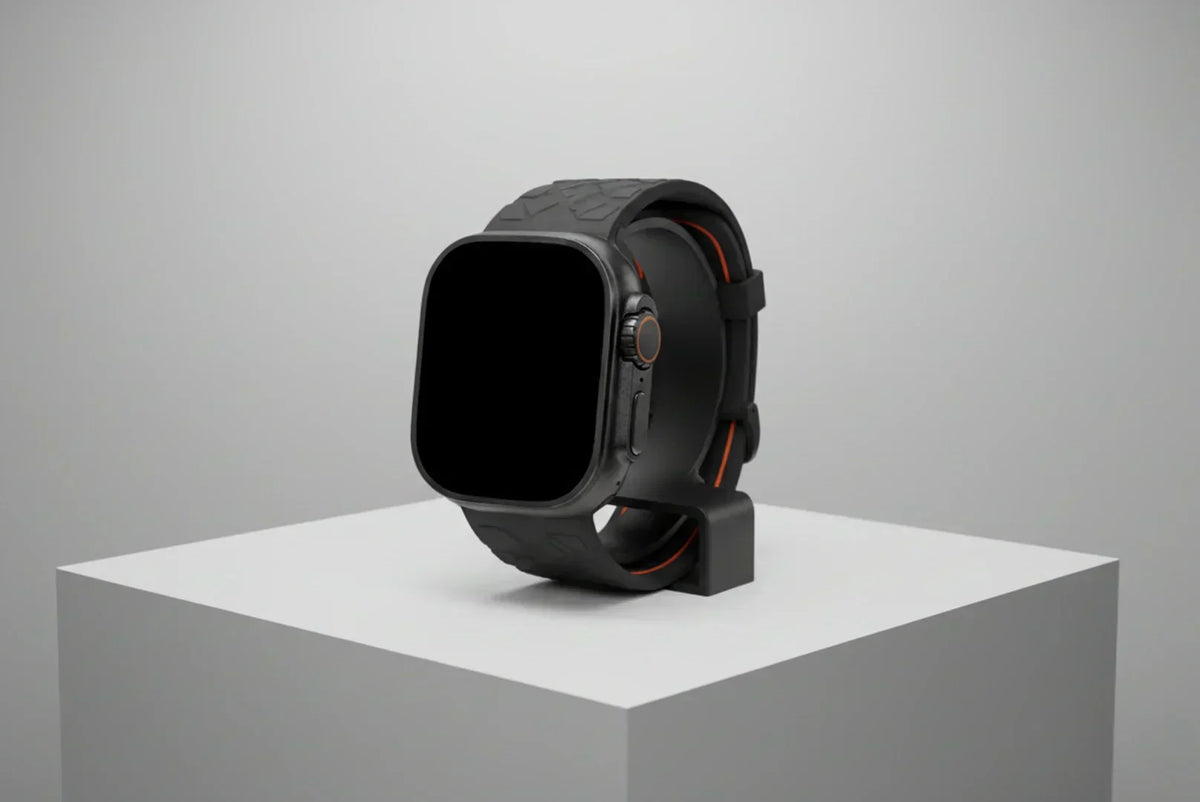 Apple Watch Ultra 3 auf einem passenden Uhrenständer