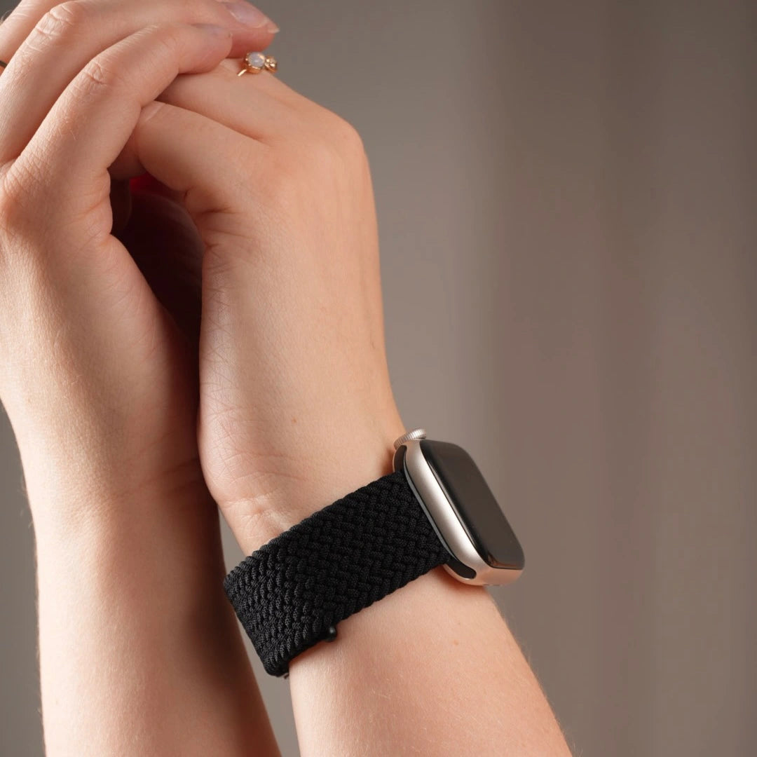 Flexibles und robustes Breband Apple Watch Nylonarmband Flexbraid in Schwarz #farbe_schwarz